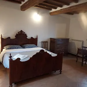 Alloggio per agriturismo Montebudello Italia
